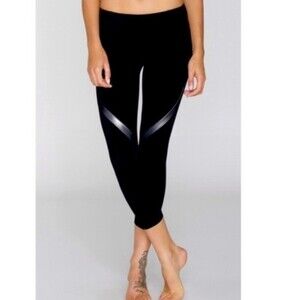 Splits59 Nova Capri Black Leggings S